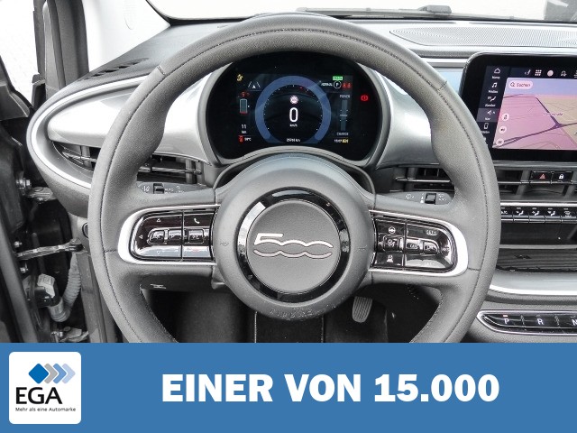 Fiat 500e Icon Navi Digitales Cockpit Memory Sitze Apple CarPlay Android Auto Klimaau