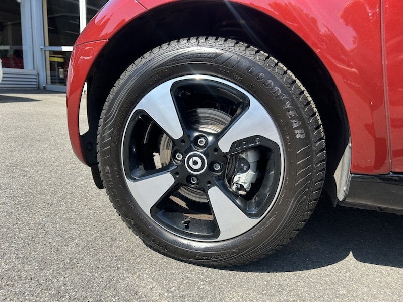 Smart ForTwo EQ EXCLUSIVE PANORAMA KLIMA*SHZG*SMART-LINK*R-CAM 
