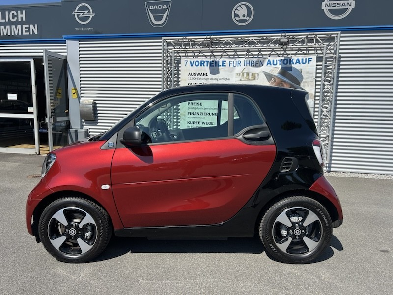 Smart ForTwo EQ EXCLUSIVE PANORAMA KLIMA*SHZG*SMART-LINK*R-CAM 