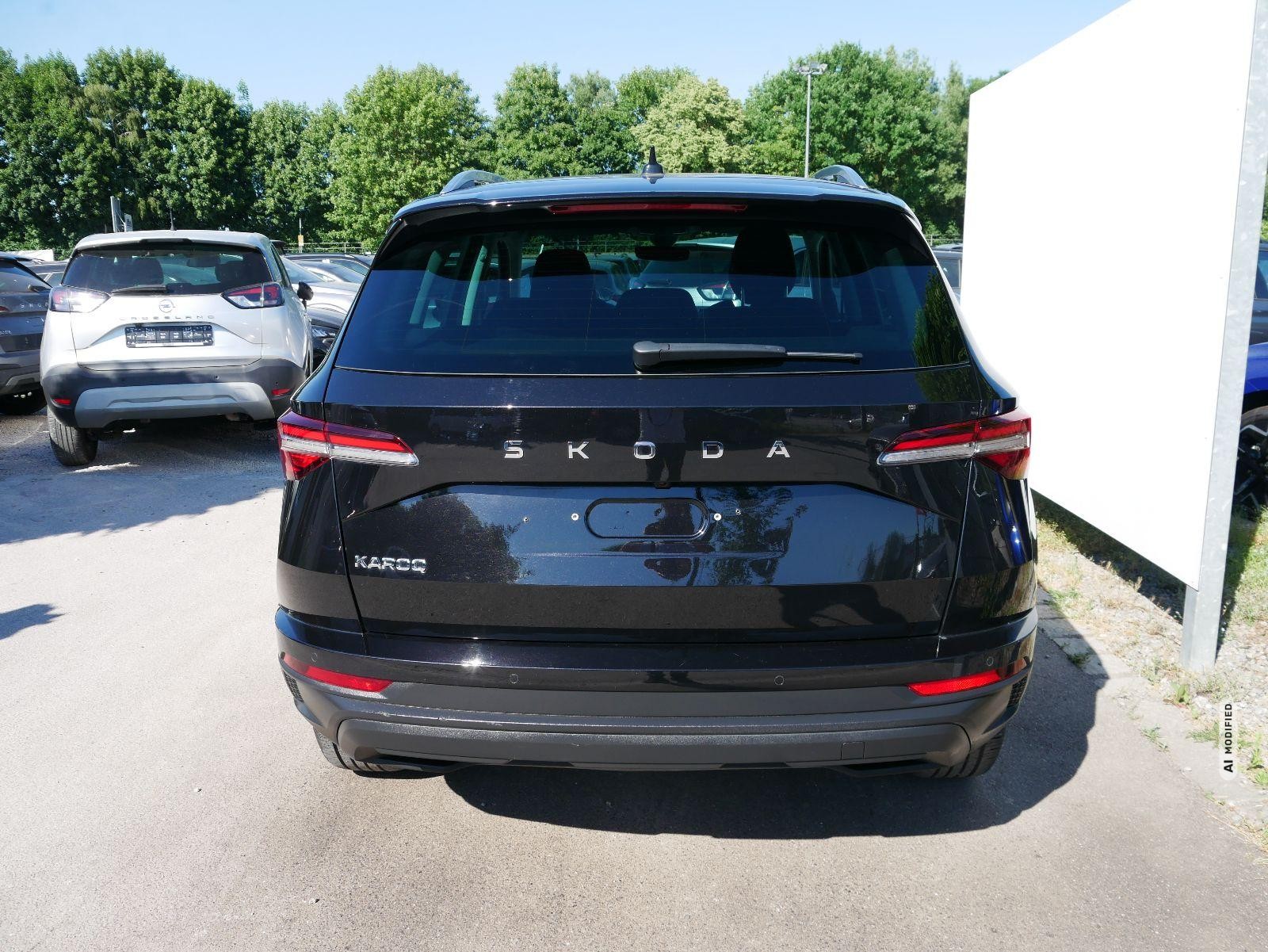 Skoda Karoq Selection 1.5 TSI DSG*ACC*PDC*KAMERA*TEMPOMAT*LED*SMARTLINK*KLIMA*RADIO*17
