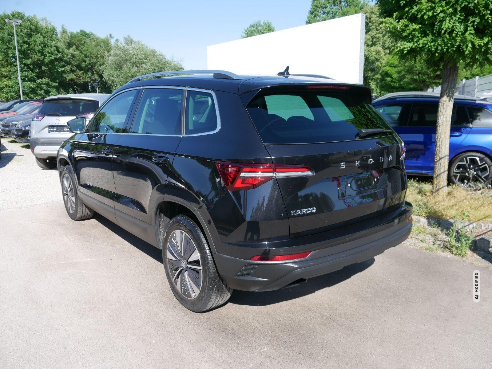Skoda Karoq Selection 1.5 TSI DSG*ACC*PDC*KAMERA*TEMPOMAT*LED*SMARTLINK*KLIMA*RADIO*17