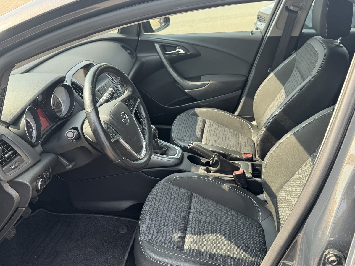 Opel Astra J Sports Tourer 1.4T Edition ecoFlex 