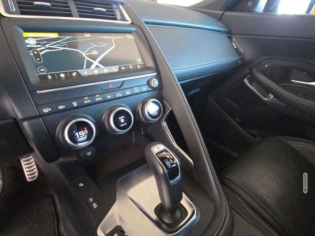 Jaguar E-Pace E-PACE R-Dynamic S AWD *