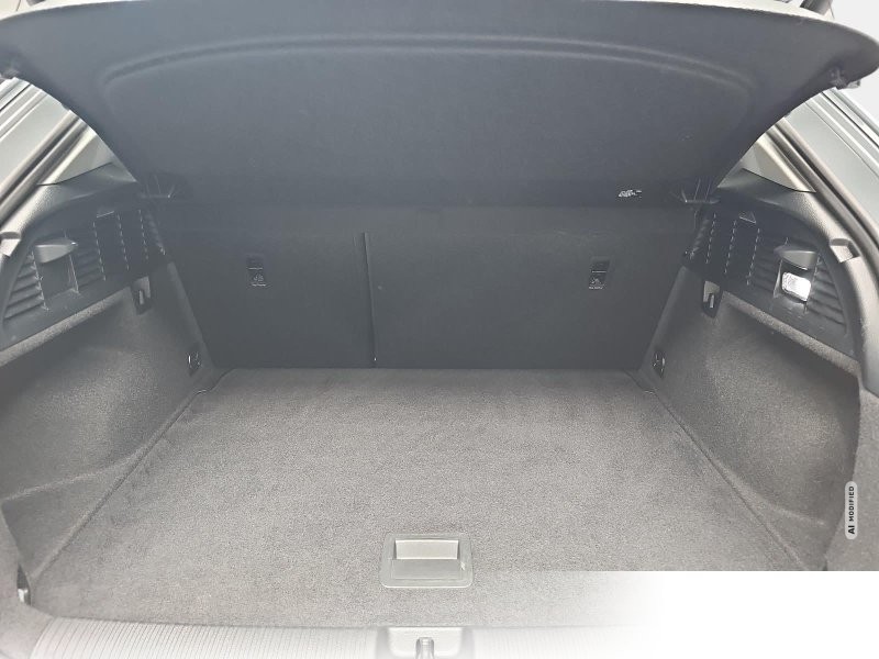 Audi Q2 30 TFSI Navi LED el.Heckklappe LM16