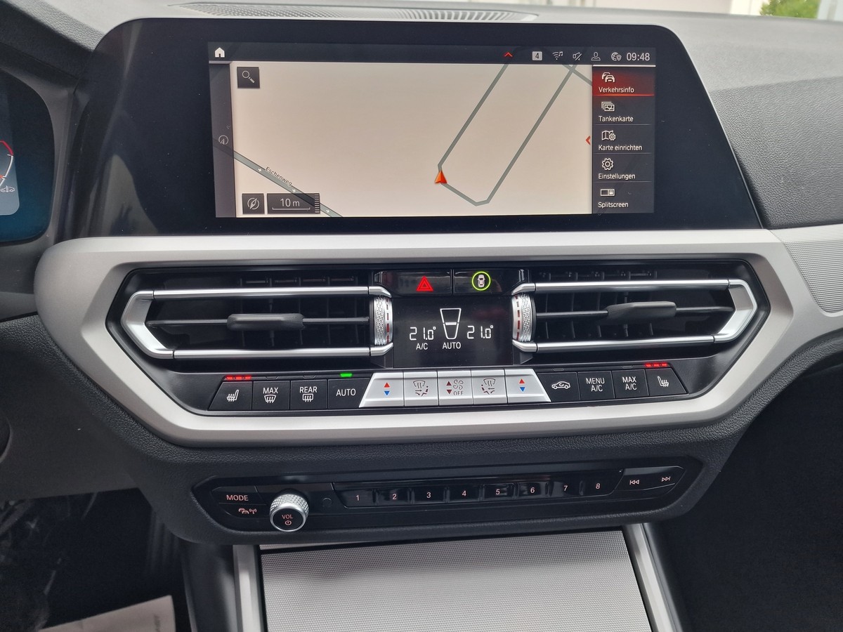 BMW 318d*Sportsitze*Live Cockpit Prof.*DAB*LED