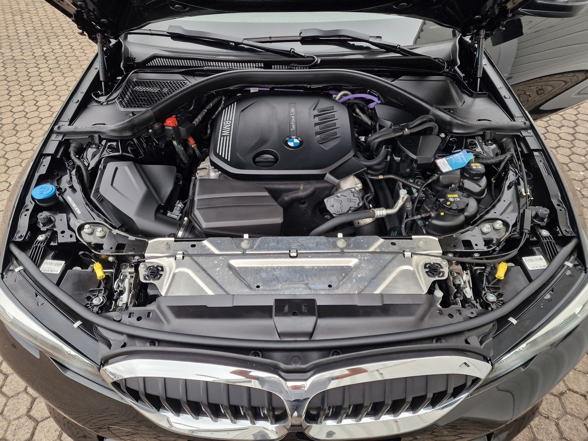 BMW 318d*Sportsitze*Live Cockpit Prof.*DAB*LED