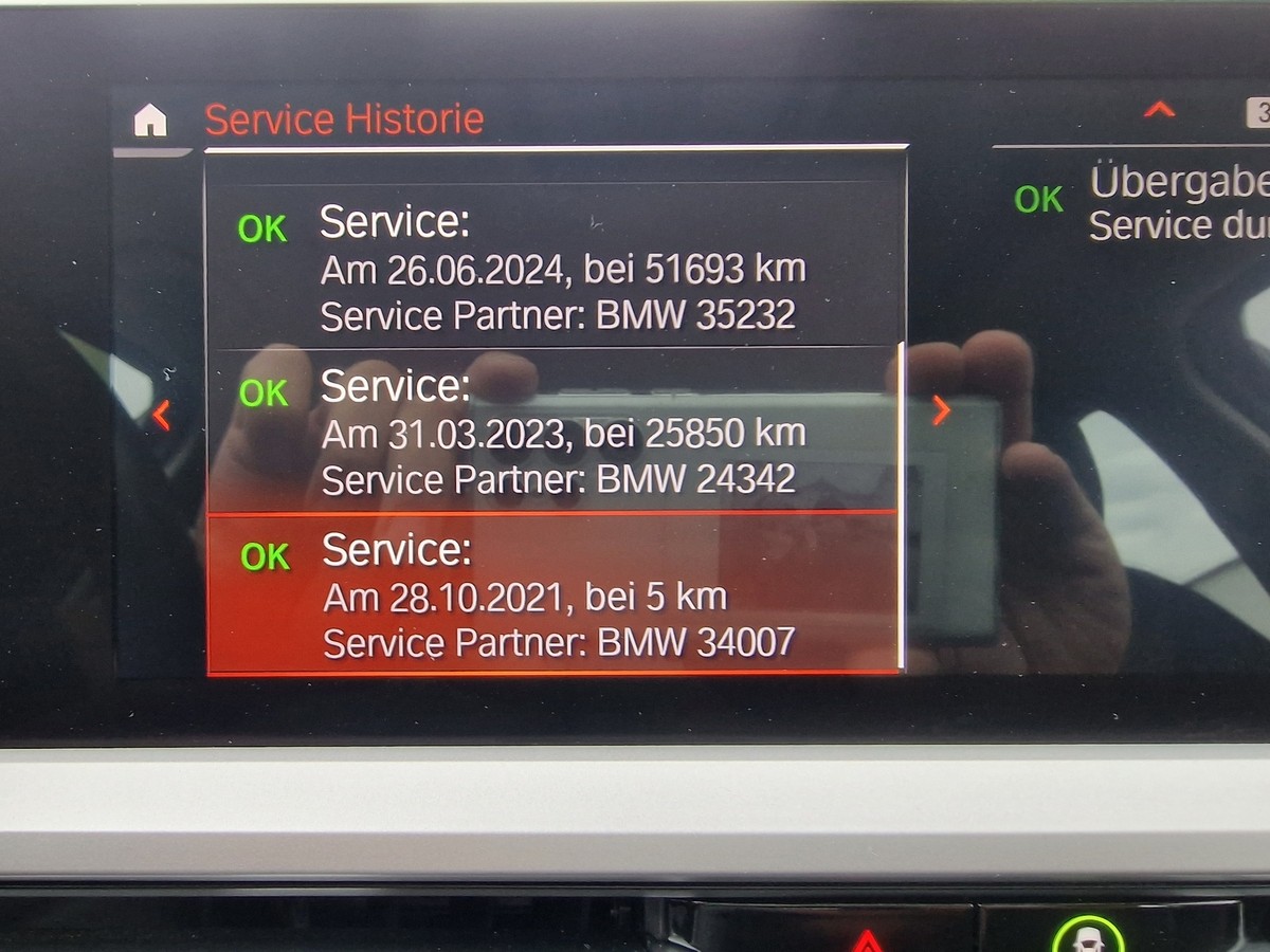 BMW 318d*Sportsitze*Pano*Live Cockpit Prof.*DAB*LED