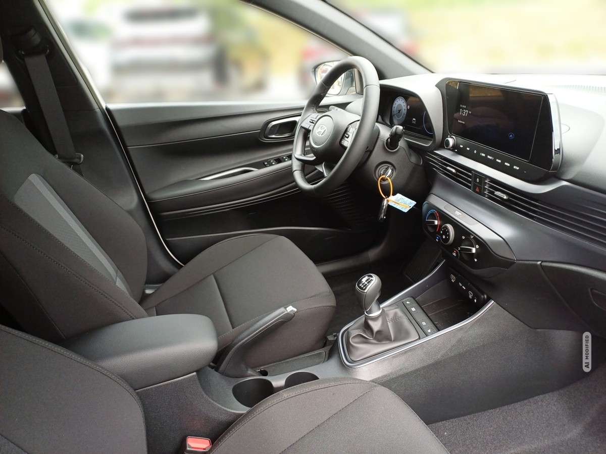 Hyundai i20 1.0 T-GDI 6-MT Blackline MY26 App Navi Kamera PDC