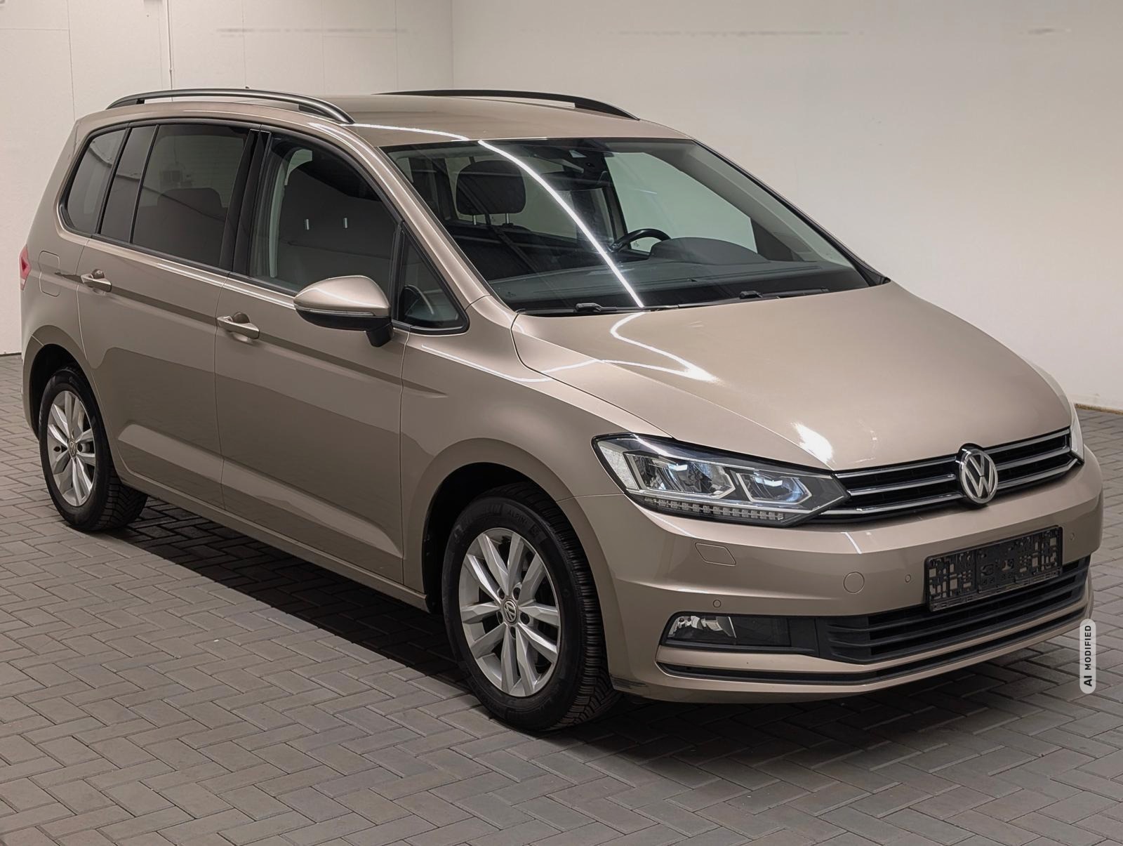 Volkswagen Touran 7-Sitze/Sthzg/LED/Navi/ACC/SHZ/PDC/AHK