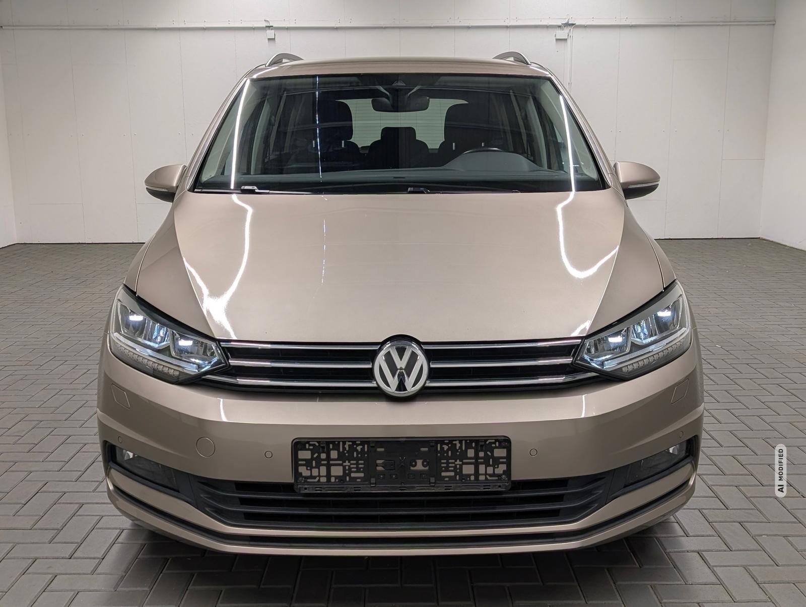 Volkswagen Touran 7-Sitze/Sthzg/LED/Navi/ACC/SHZ/PDC/AHK