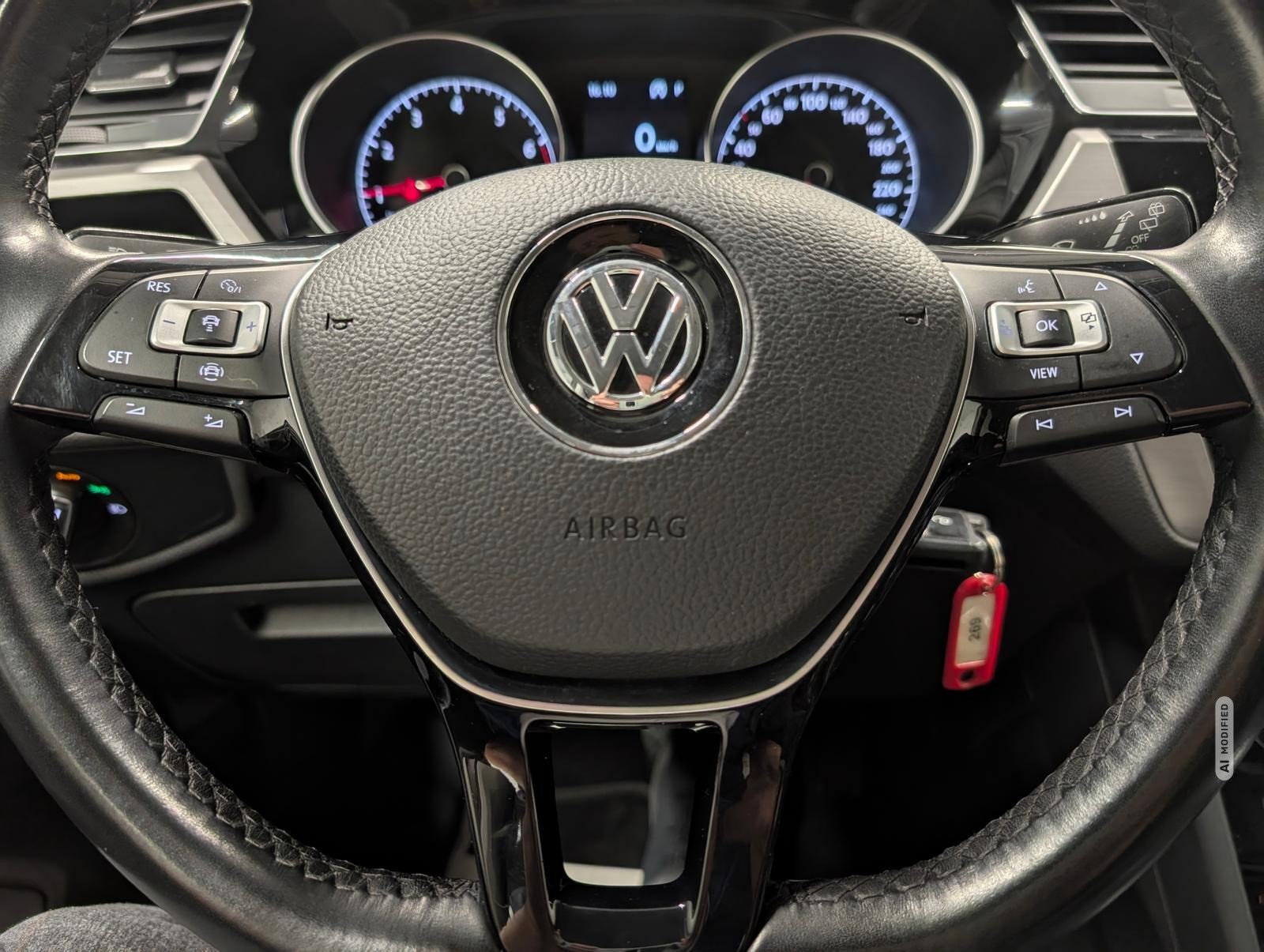 Volkswagen Touran 7-Sitze/Sthzg/LED/Navi/ACC/SHZ/PDC/AHK