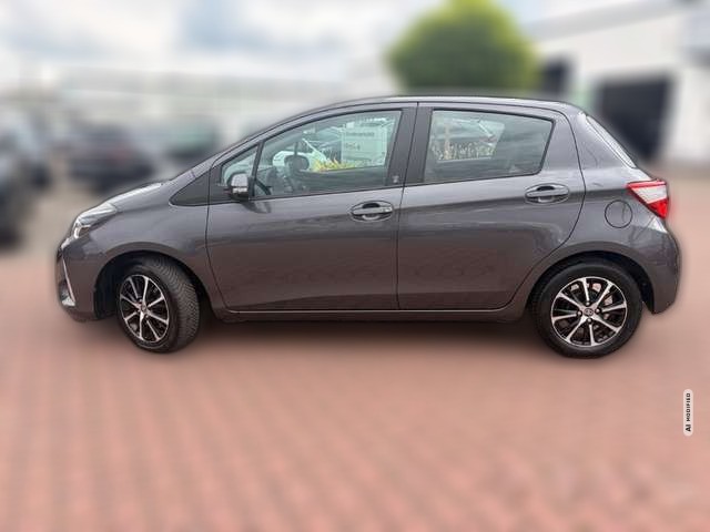 Toyota Yaris Team D SHZ Kamera Spurhalteass. Fernlichtass. Verk