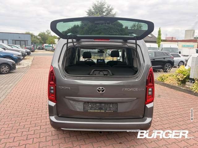 Toyota PROACE CITY Verso L1 Team Deutschland Panorama ACC AHK 8-Fachb