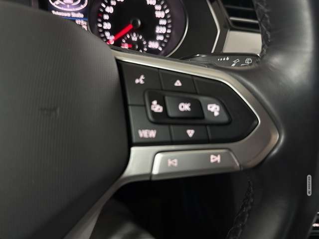 Volkswagen Passat 2.0TDI Business LED KAMERANAVICARPLAY ACC