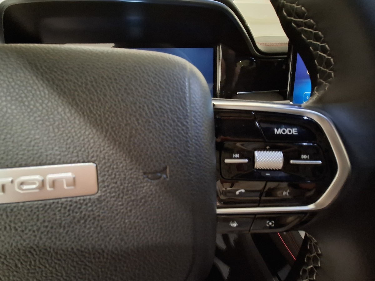 Foton 4 Ultra Sitzbelüftung Panorama Leder NEU