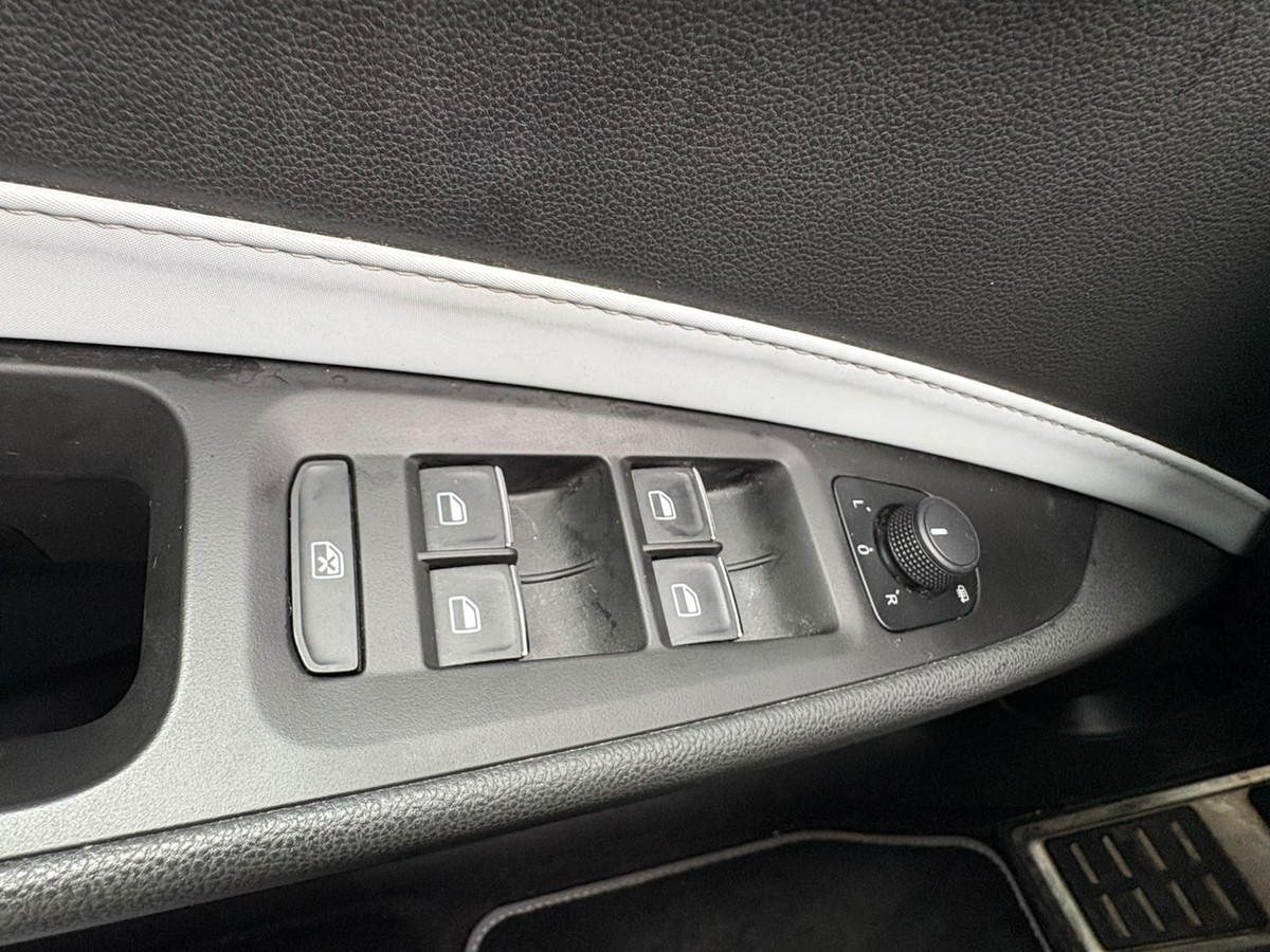 Seat Leon SC DSG Pano KW Gewinde Bull X AGA APR