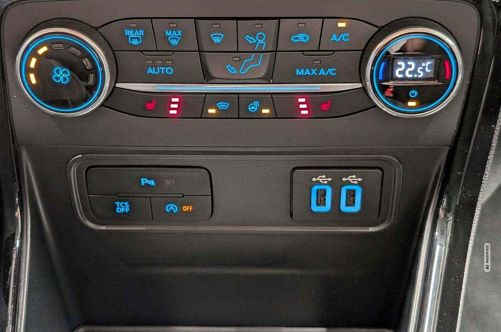 Ford EcoSport ST-Line Xenon/Navi/B&O/GSD/SHZ/Kam/18LM