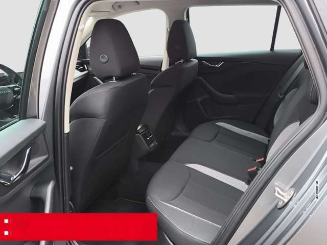 Skoda Kamiq 1.0 TSI DSG Selection LED RFK PDC