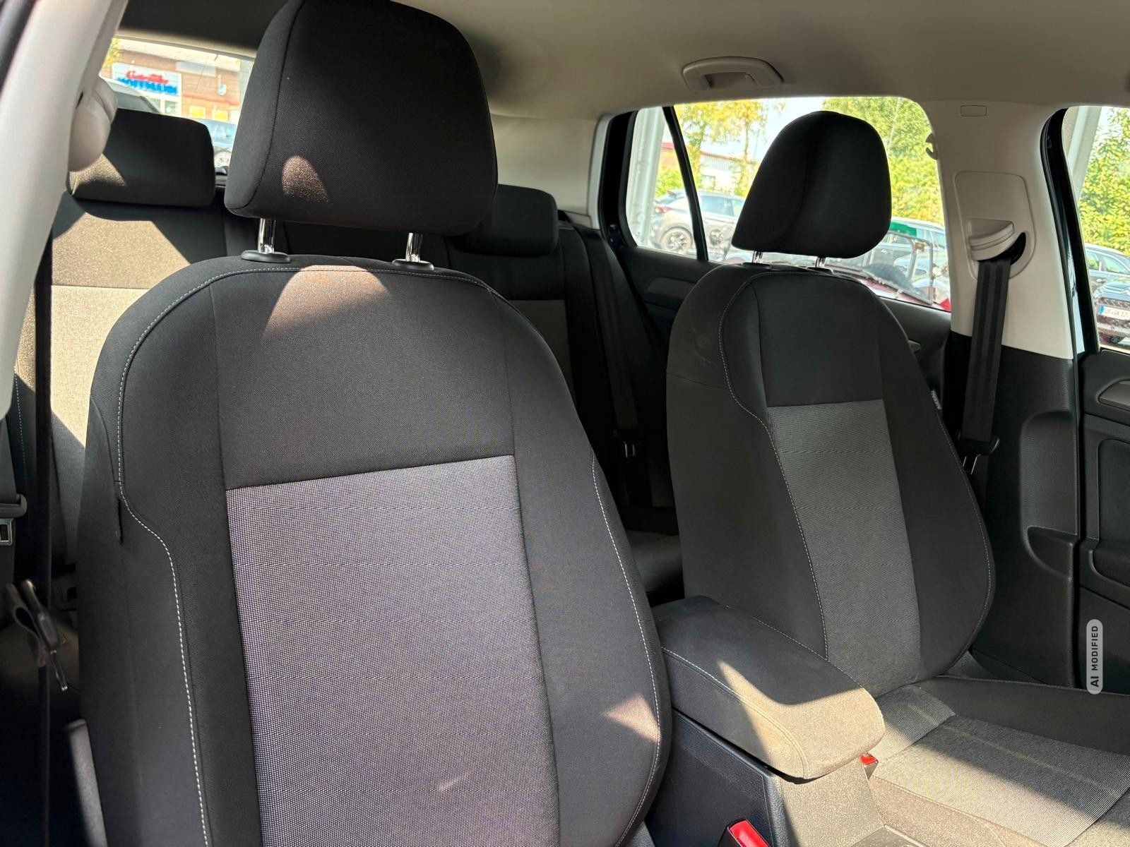 Volkswagen Golf VII Lim. Trendline BMT