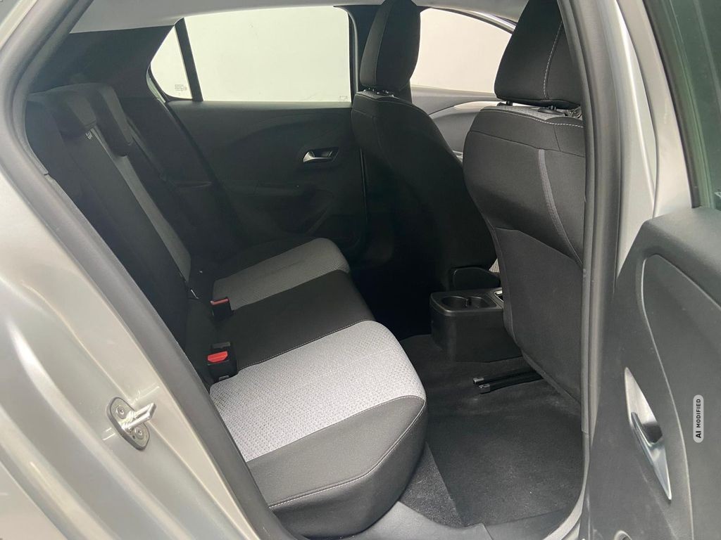 Opel Corsa F Kamera Sportsitze Digitalcock Tempo LED