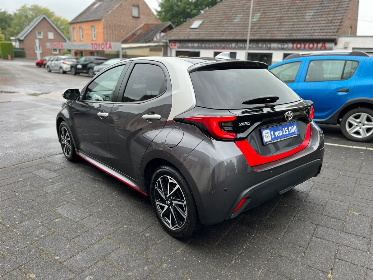Toyota Yaris 1.5 VVT-i Comfort - R.Kamera - PDC - Alu - T.omat