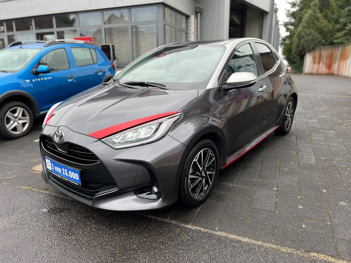 Toyota Yaris 1.5 VVT-i Comfort - R.Kamera - PDC - Alu - T.omat