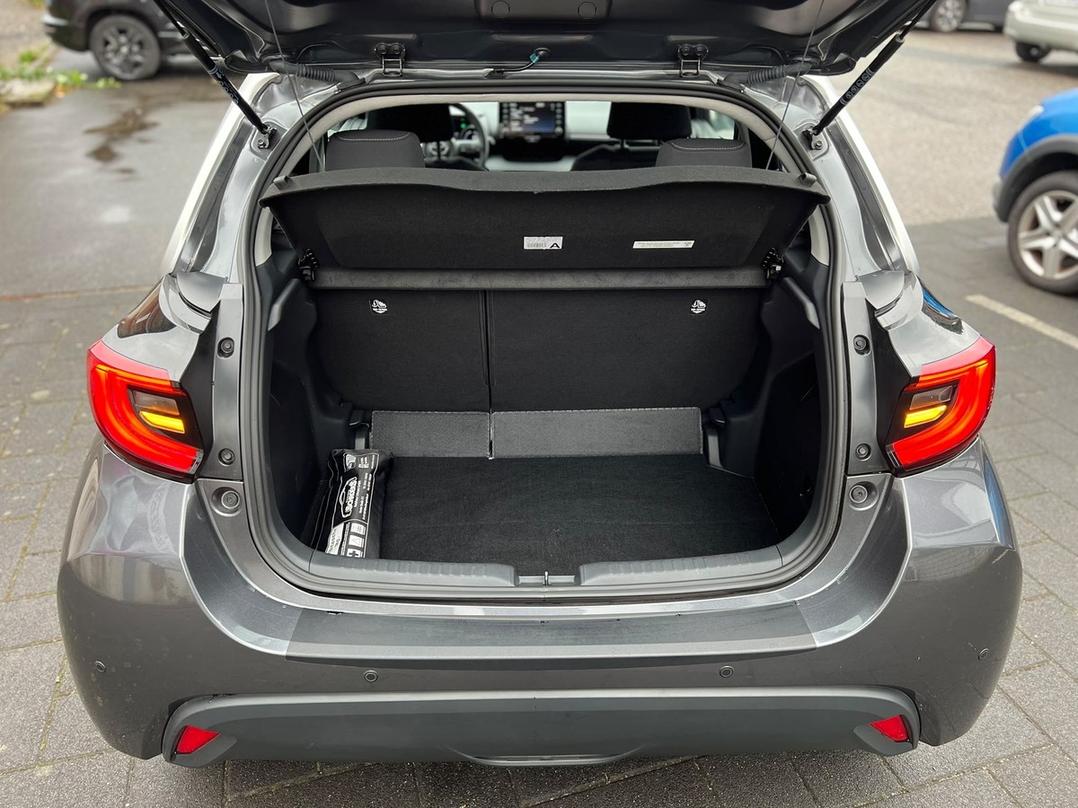 Toyota Yaris 1.5 VVT-i Comfort - R.Kamera - PDC - Alu - T.omat