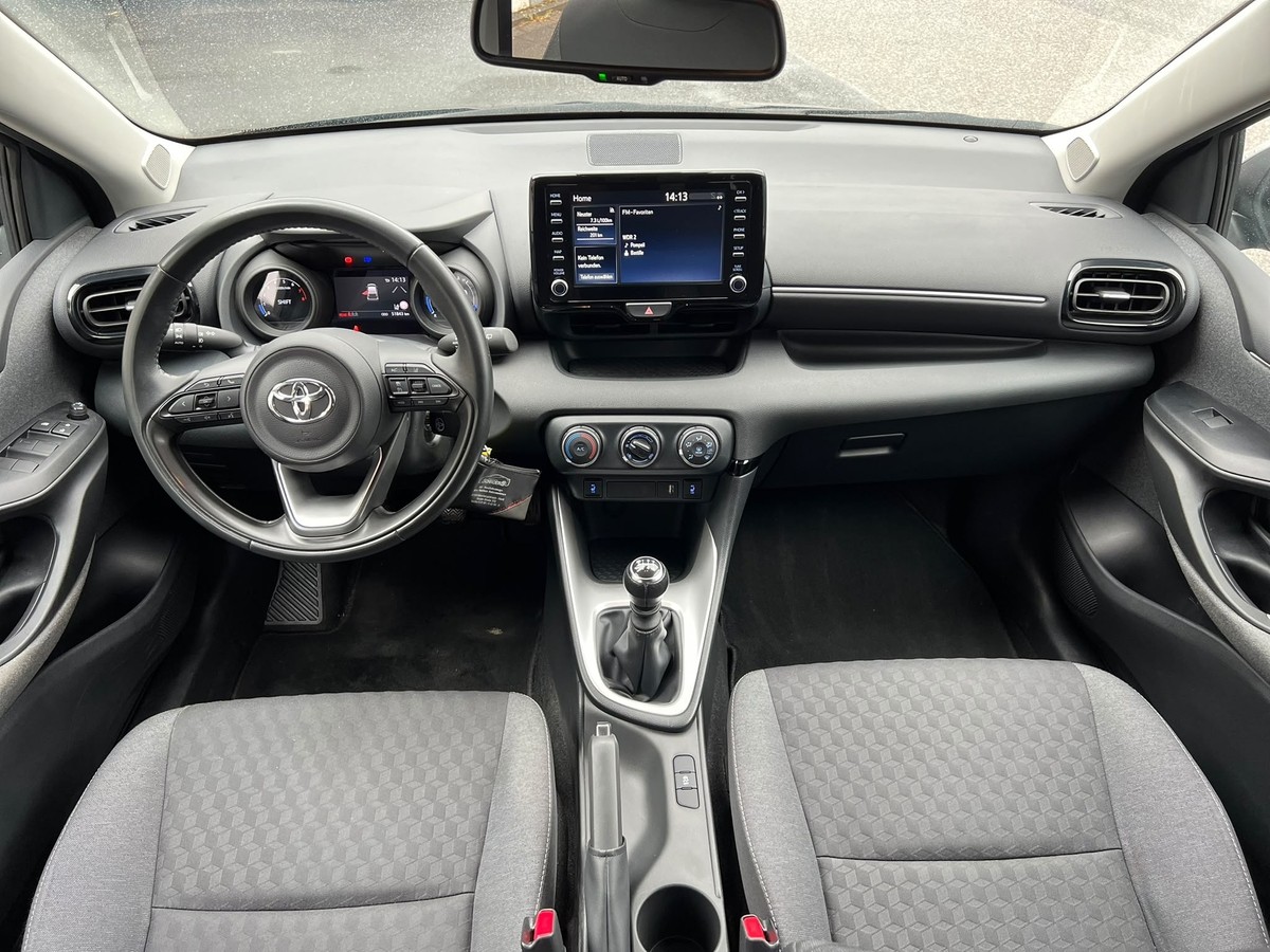 Toyota Yaris 1.5 VVT-i Comfort - R.Kamera - PDC - Alu - T.omat