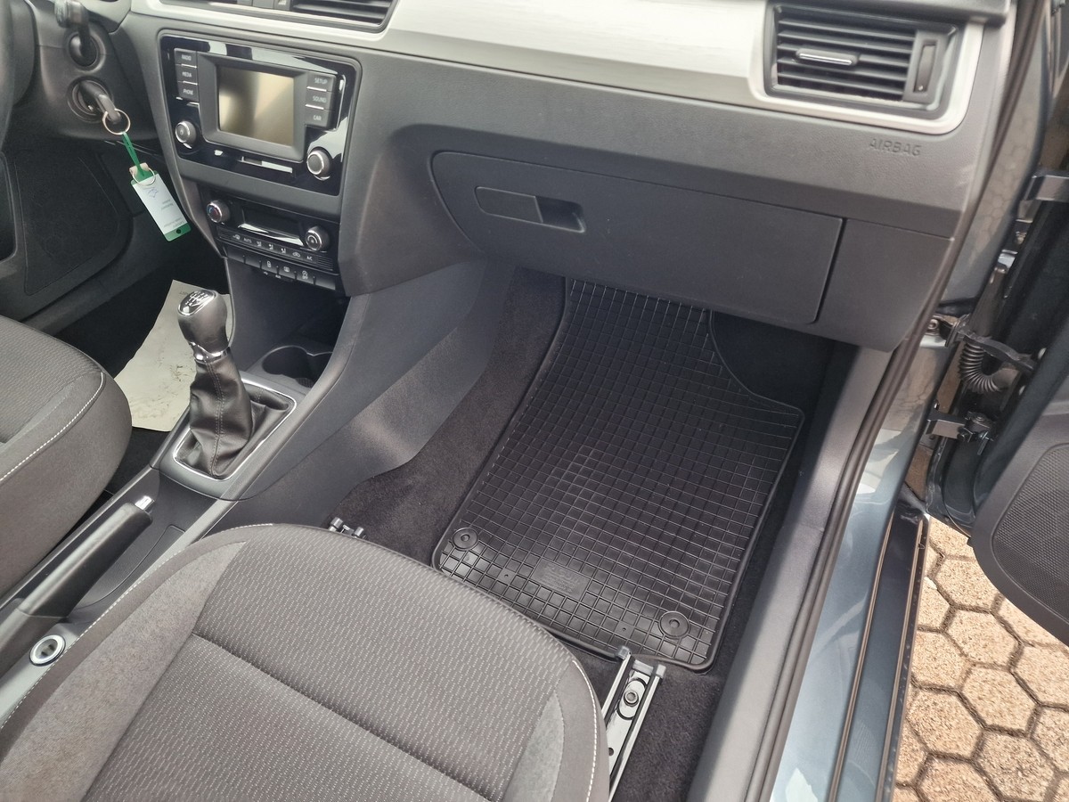 Skoda Rapid TDI Spaceback*99 € montl. mögli*Tempomat*PDC*Klimaaut.