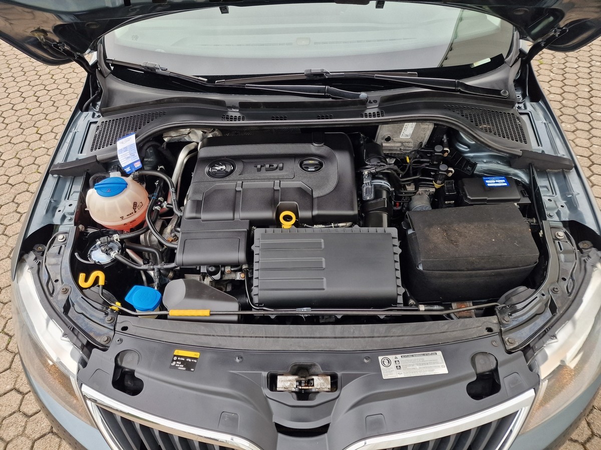 Skoda Rapid TDI Spaceback*99 € montl. mögli*Tempomat*PDC*Klimaaut.