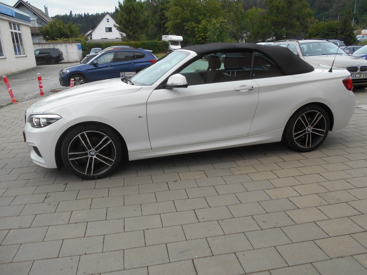BMW 220 i Cabrio MSport