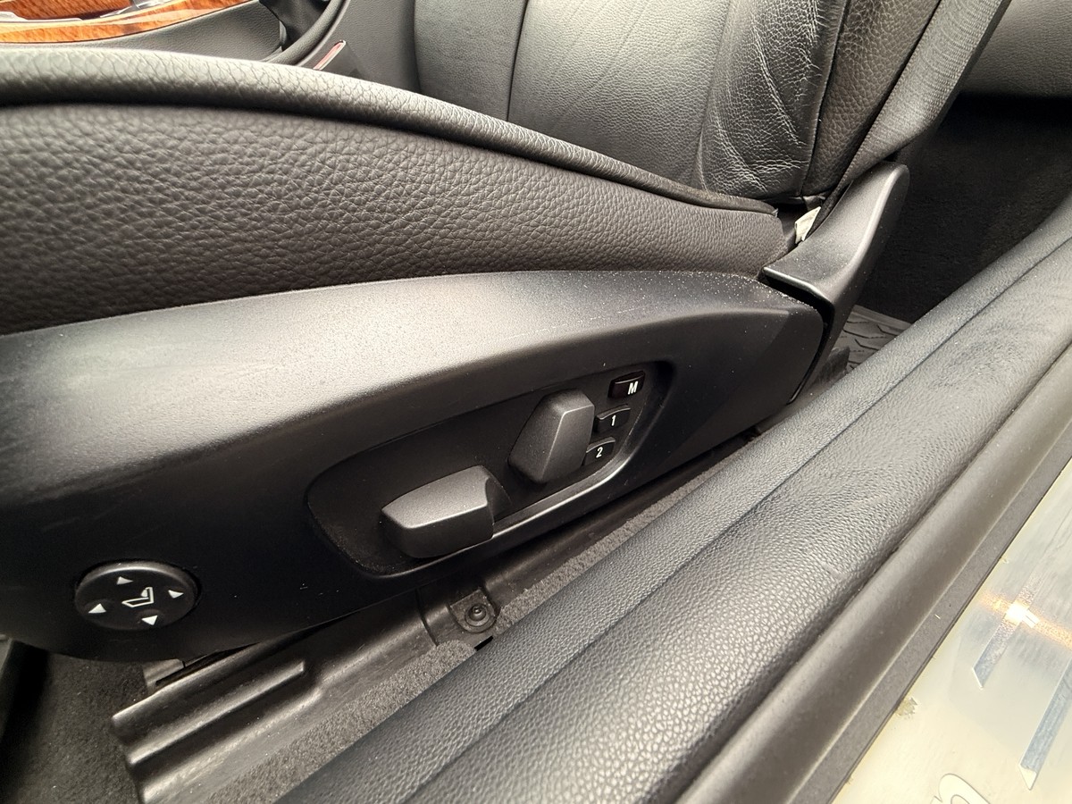 BMW 330d Cabrio Individual Harman Kardon ACC AHK