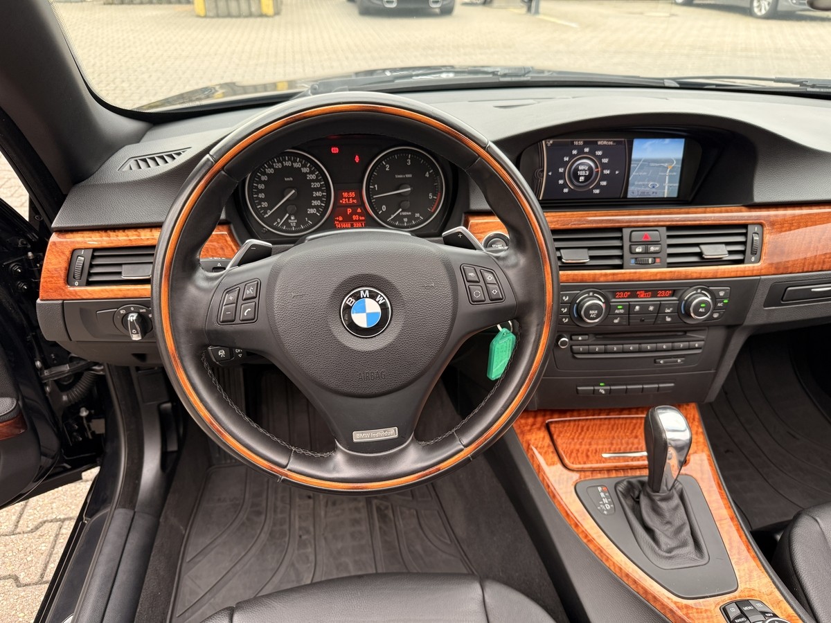 BMW 330d Cabrio Individual Harman Kardon ACC AHK