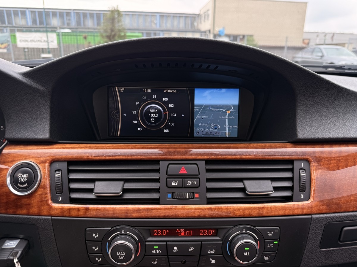 BMW 330d Cabrio Individual Harman Kardon ACC AHK