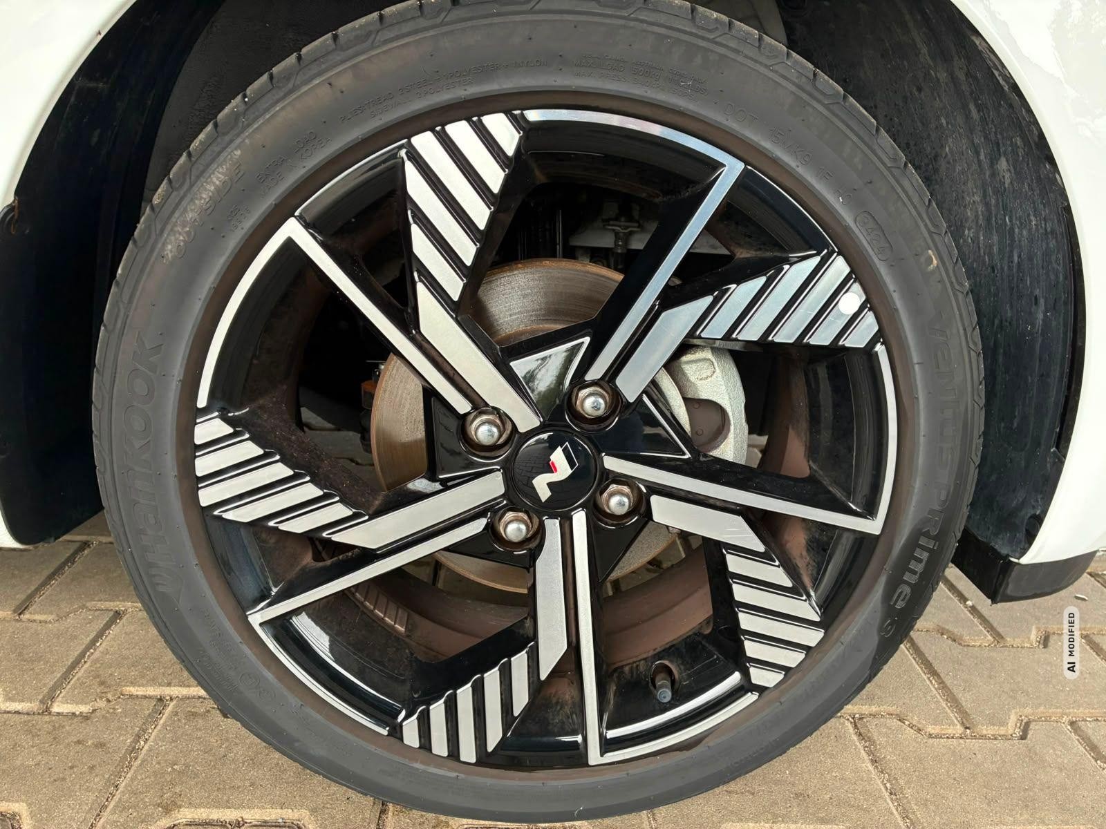 Hyundai i10 MPI 1.2 79PS N-Line / CarPlay / Navi / Kamera / Tempomat / Alu 15''