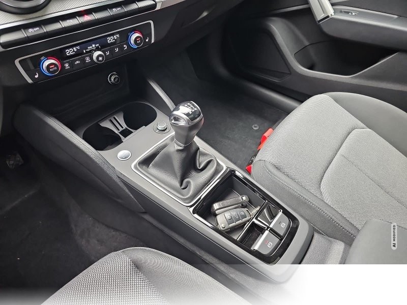 Audi Q2 30 TFSI S line Navi LED Kamera LM17