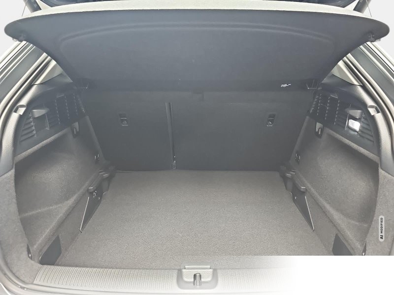 Audi Q2 30 TFSI S line Navi LED Kamera LM17