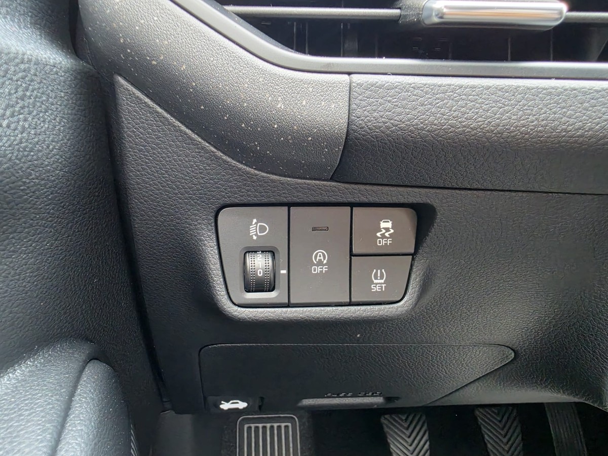 Kia Stonic 1.0 T-GDI SPIN - Navi - PDC - R.Kam - Sitzhzg 
