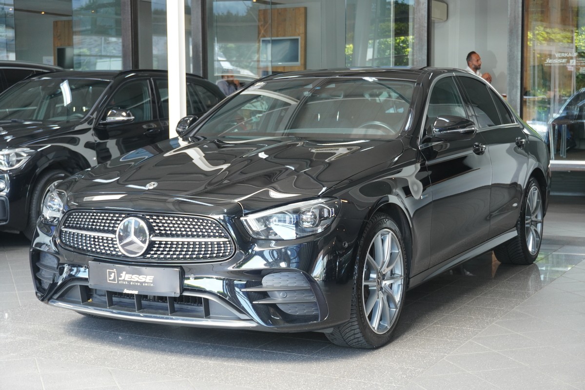 Mercedes-Benz E 300 de AMG Line LED Distr+ Pano Burmester High End