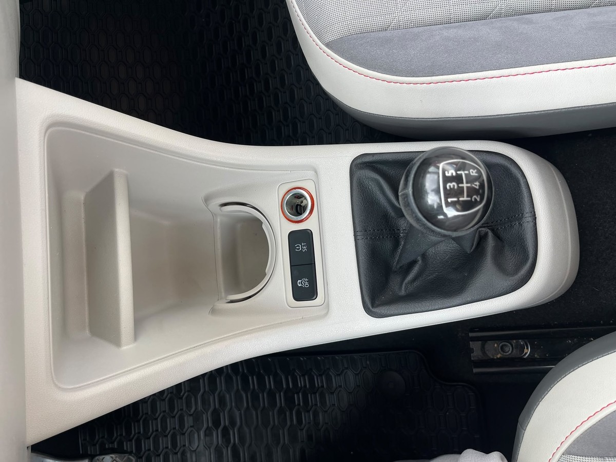 Volkswagen up! 1.0 BMT beats *Einparkhilfe hinten*Bluetooth*Sitzheizung