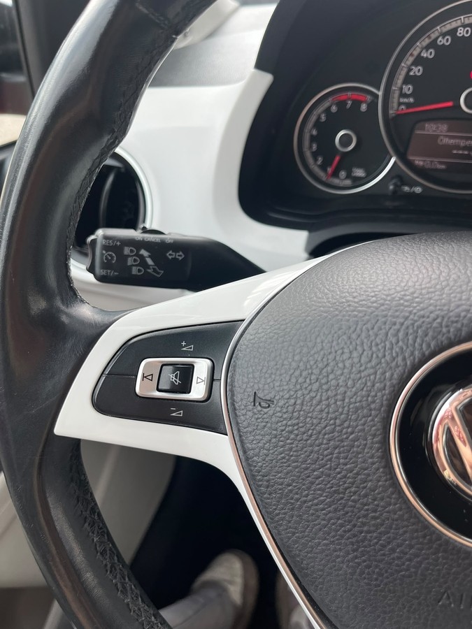 Volkswagen up! 1.0 BMT beats *Einparkhilfe hinten*Bluetooth*Sitzheizung