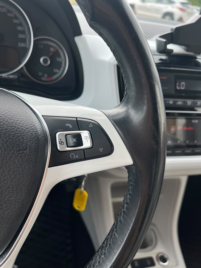 Volkswagen up! 1.0 BMT beats *Einparkhilfe hinten*Bluetooth*Sitzheizung