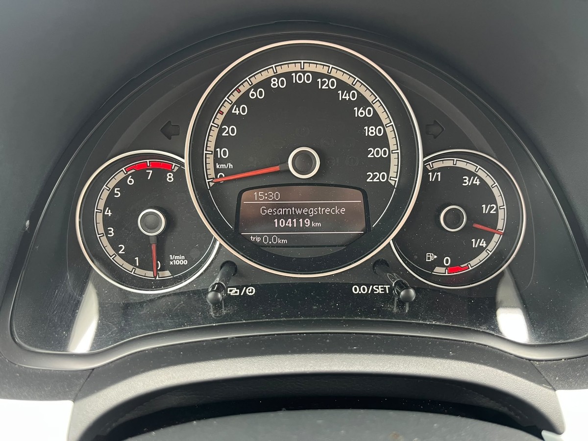 Volkswagen up! 1.0 BMT beats *Einparkhilfe hinten*Bluetooth*Sitzheizung