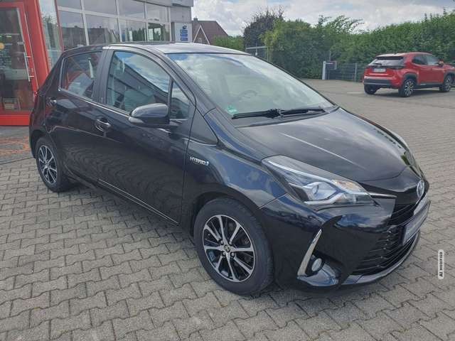 Toyota Yaris Hybrid 1.5 VVT-i Team Deutschland