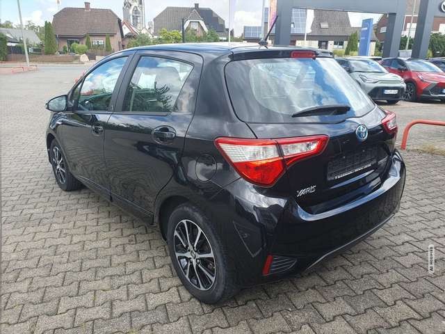 Toyota Yaris Hybrid 1.5 VVT-i Team Deutschland