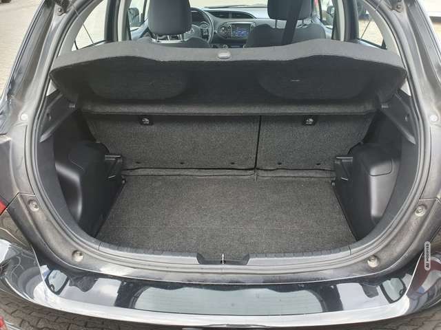 Toyota Yaris Hybrid 1.5 VVT-i Team Deutschland