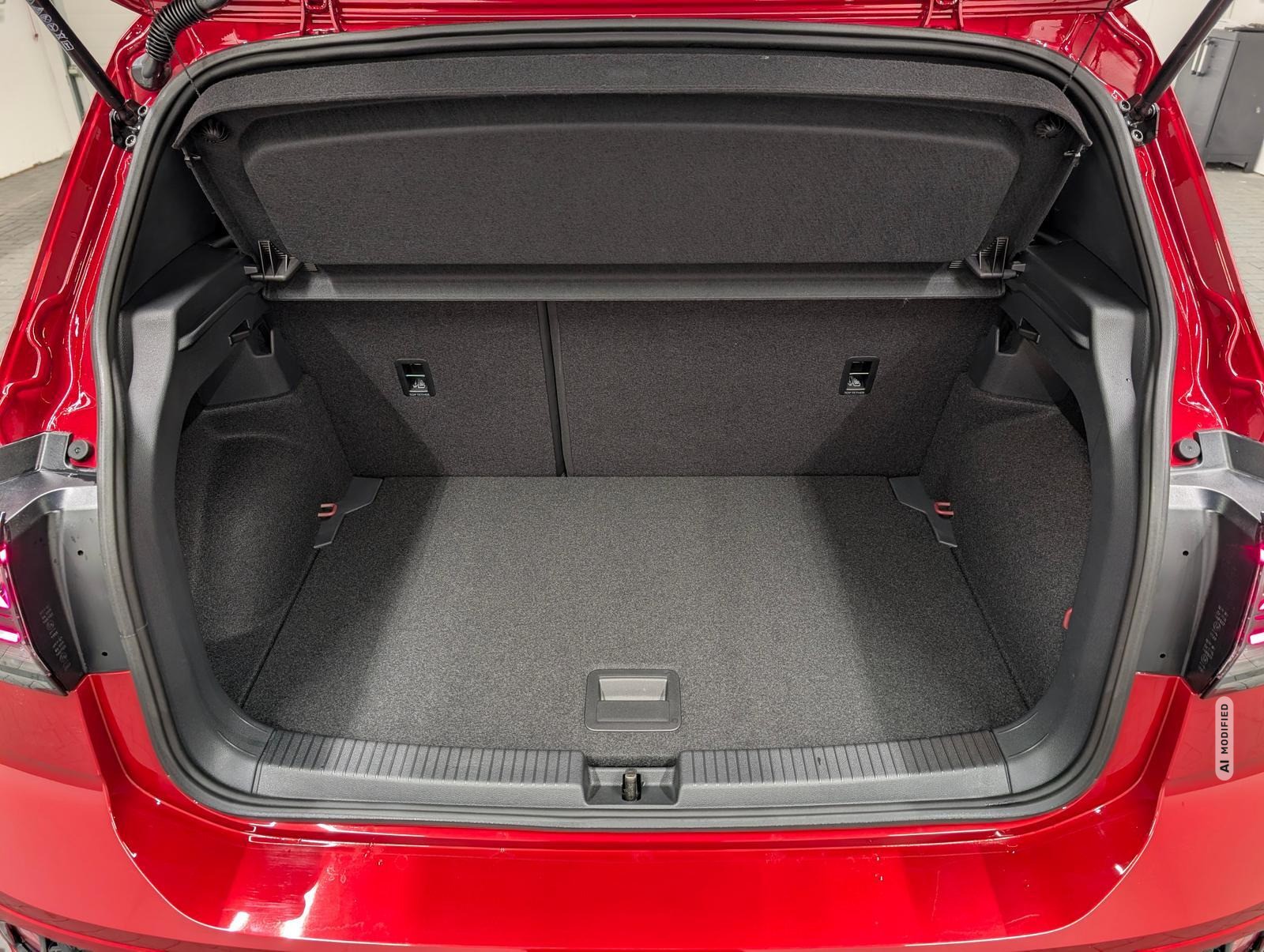 Volkswagen T-Cross R-Line IQ-Light/Kam/SHZ/ACC/App-C./18-LM