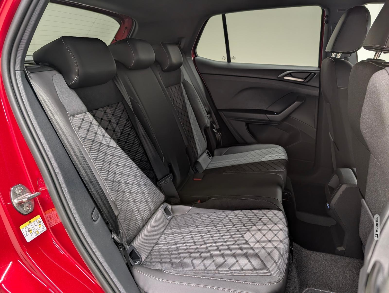 Volkswagen T-Cross R-Line IQ-Light/Kam/SHZ/ACC/App-C./18-LM