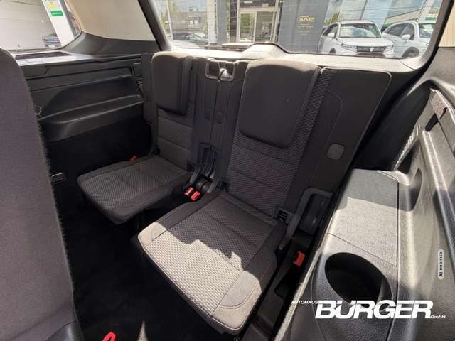 Volkswagen Touran Comfortline Navi 7-Sitzer ACC Kamera Sitzheizung
