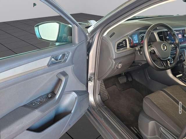 Volkswagen T-Roc Style 2.0 TDI DSG Style *AHK *NAVI *RFK